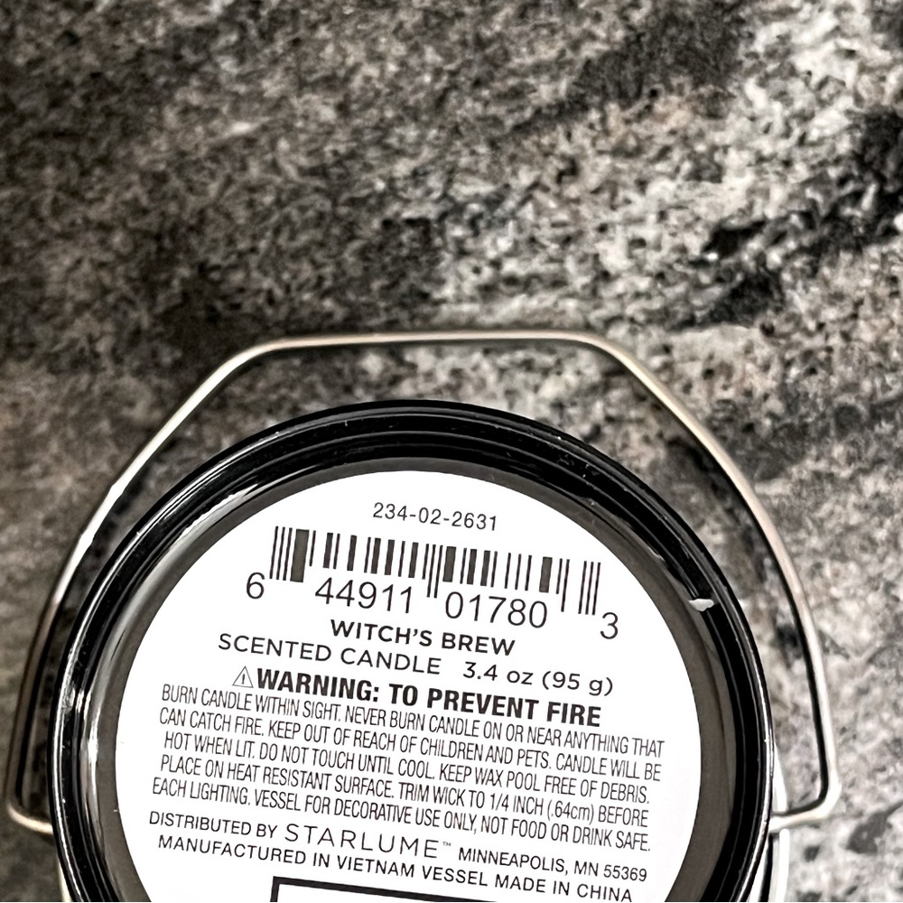 πΈ3/$25 π Target Halloween Witchβs Brew Black Cat Metal Pail Scented Candle - Picture 9 of 12